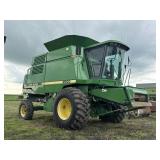 John Deere 9500 Combine