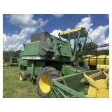 John Deere 4400
