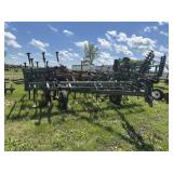John Deere 1010 Field Cultivator 20'