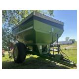 '97 Brent 672 Grain Cart