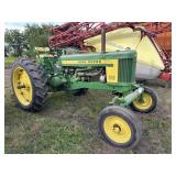 John Deere 520 Tractor  Wide Front