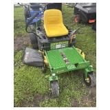 John Deere V235 Zero Turn Lawnmower (runs)