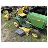 John Deere 265 Lawnmower   with snowblower