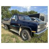 '84 Chevy K10 Diesel (1 owner)