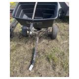 Lawn fertilizer spreader