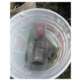 Hydraulic cylinder spacers