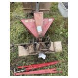 Fertilizer spreader