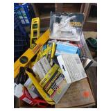 Staple gun and staples