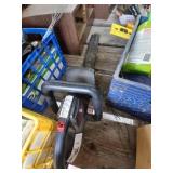 Electric hedge trimmer