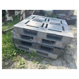Pallets (4)
