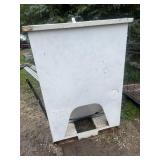 One Ton Feed bin with Stand  (2 pieces)