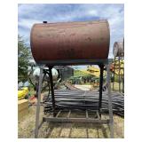 Fuel barrel on stand w/ pump