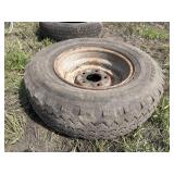 P225/75R15 tire on rim