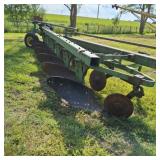 John Deere 1350-1450 6 Bottom Plow