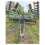 John Deere 230 Disc  22'  9' spacing