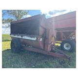 NuHawk Tank Spreader Side Discharge