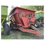 Kelly Ryan TMR Feed Mixer