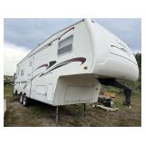 Keystone Laredo fifth wheel camper