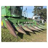 JD 643 Corn Head  6Row