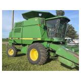 JD 9500 Combine