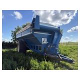 Kinze 800 bu Grain Cart