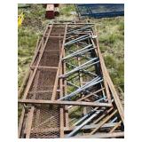 Hay feeder panels