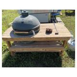Green egg smoker