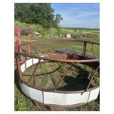 Round feader