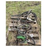 Pumps and hoses (3)