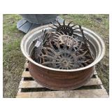 Ring with 27 rotary hoe tines