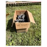 Box of 1 1/2' and 2' flanges