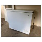 GE Chest Freezer (7 cu ft)