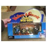 Wallace & Gromit figures in box
