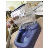 pet feeder gourmet feeder holds 13 pounds