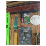 nice push broom wire brush set level