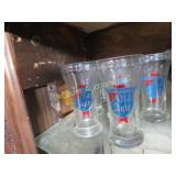 8 Old Style beer glasses