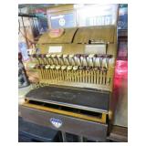 vintage cash register great for a bar w many coins