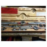 Vintage Craftsman tap & die set in wood case