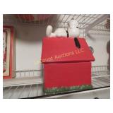 Snoopy on doghouse cookie jar ceramic