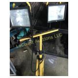 nice shop work utility light on stand