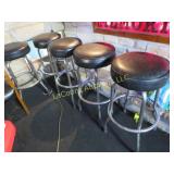 5 bar stools good condition black top chrome legs