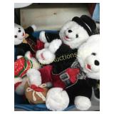 tote w Christmas plush bears no lid