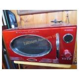 Red Retro Nostaldia Series microwave