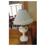 vintage milk glass aladdin lamp w shade