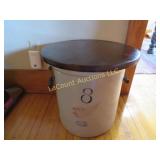 great 8 gallon redwing crock with wood top handles