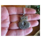Pewter cat necklace Sweden chain is broken
