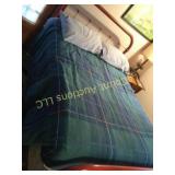 vintage metal bed head footboard w bedding mattres