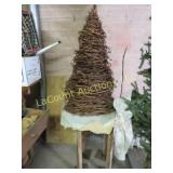 nice twig grapevine tree & small accent table