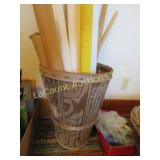 large slat produce basket w paper rolls curtain