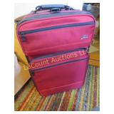 nice clean travel bag carry on